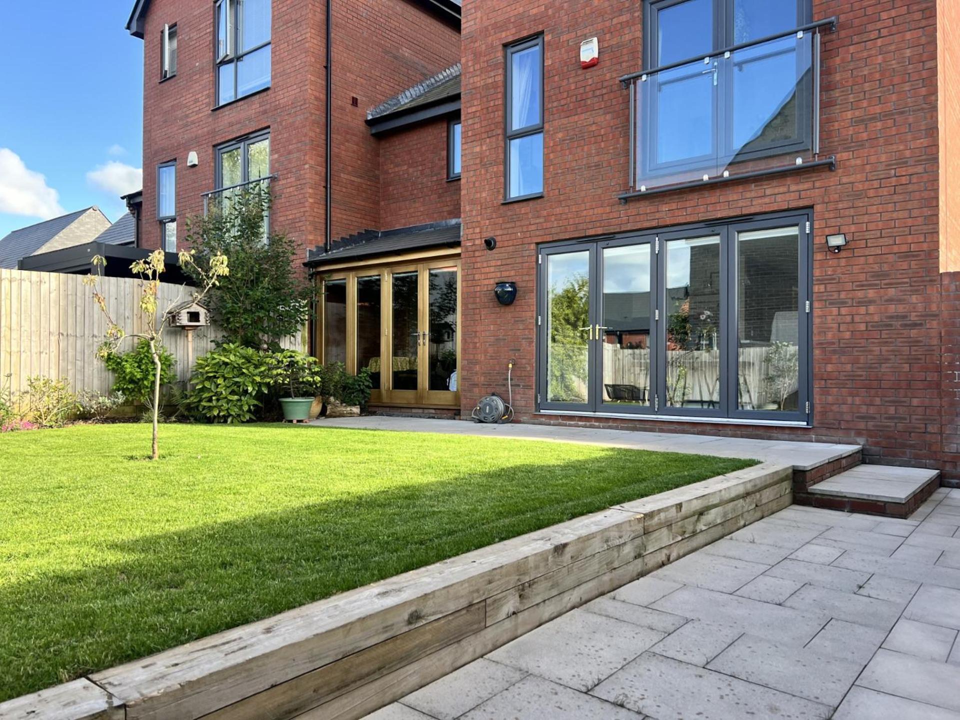 Chocolate Quarter Townhouse *